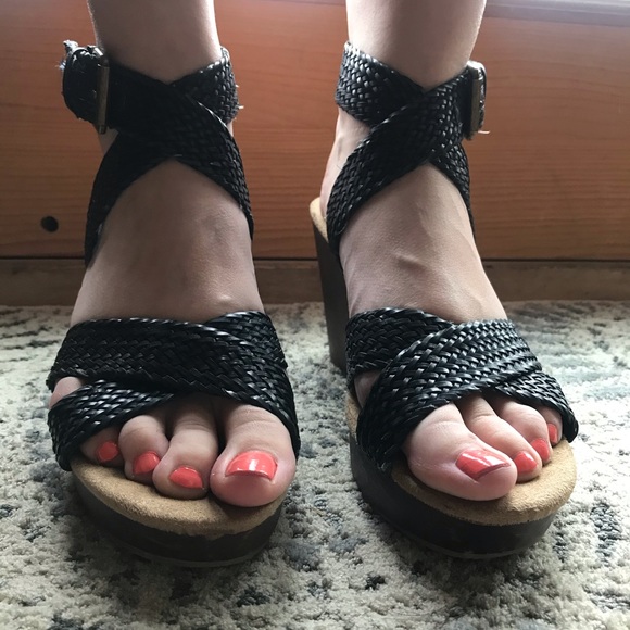 Old Navy Wedges - Picture 2 of 5